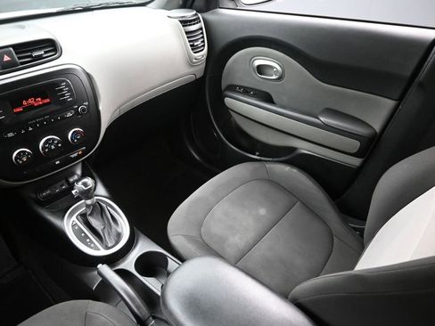Used 2014 Kia Soul image 12