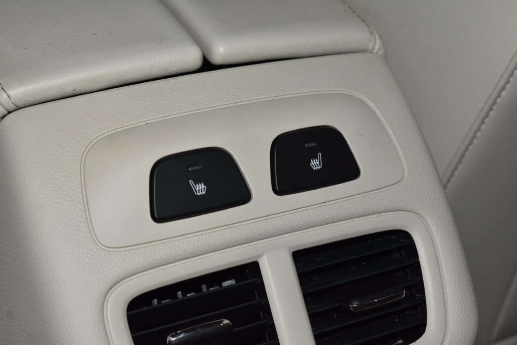 Used 2023 Buick Envision Avenir FWD image 24