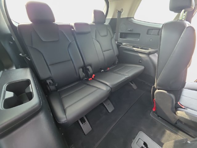 Used 2021 Kia Telluride EX w/ EX Premium Package AWD/4WD image 12