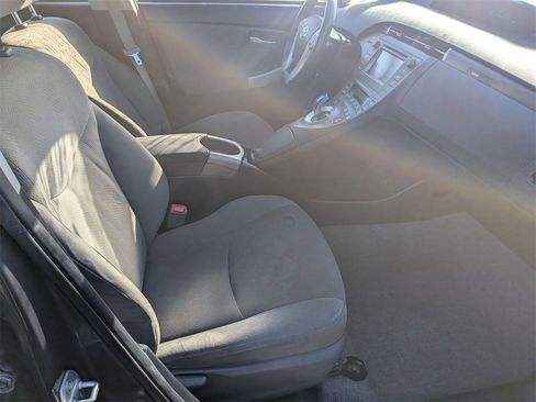 Used 2013 Toyota Prius Plug-In Hybrid image 26