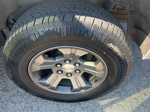 Used 2015 Chevrolet Tahoe LT AWD/4WD image 31