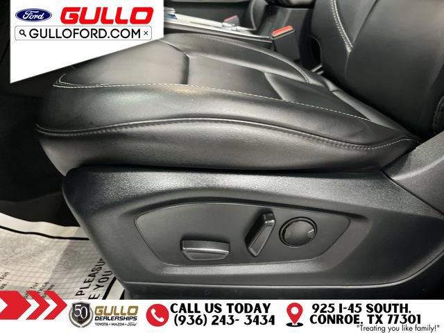 Used 2024 Ford Explorer XLT w/ Equipment Group 202A AWD/4WD image 21