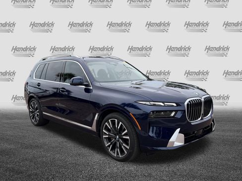 Used 2026 BMW X7 xDrive40i image 2