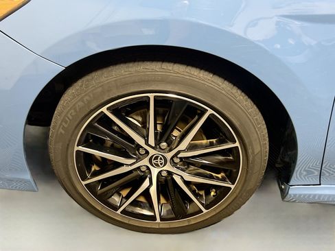 Used 2023 Toyota Camry SE image 13