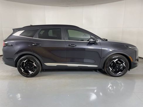 New 2026 Kia Sportage EX w/ EX Panorama Roof Package image 9