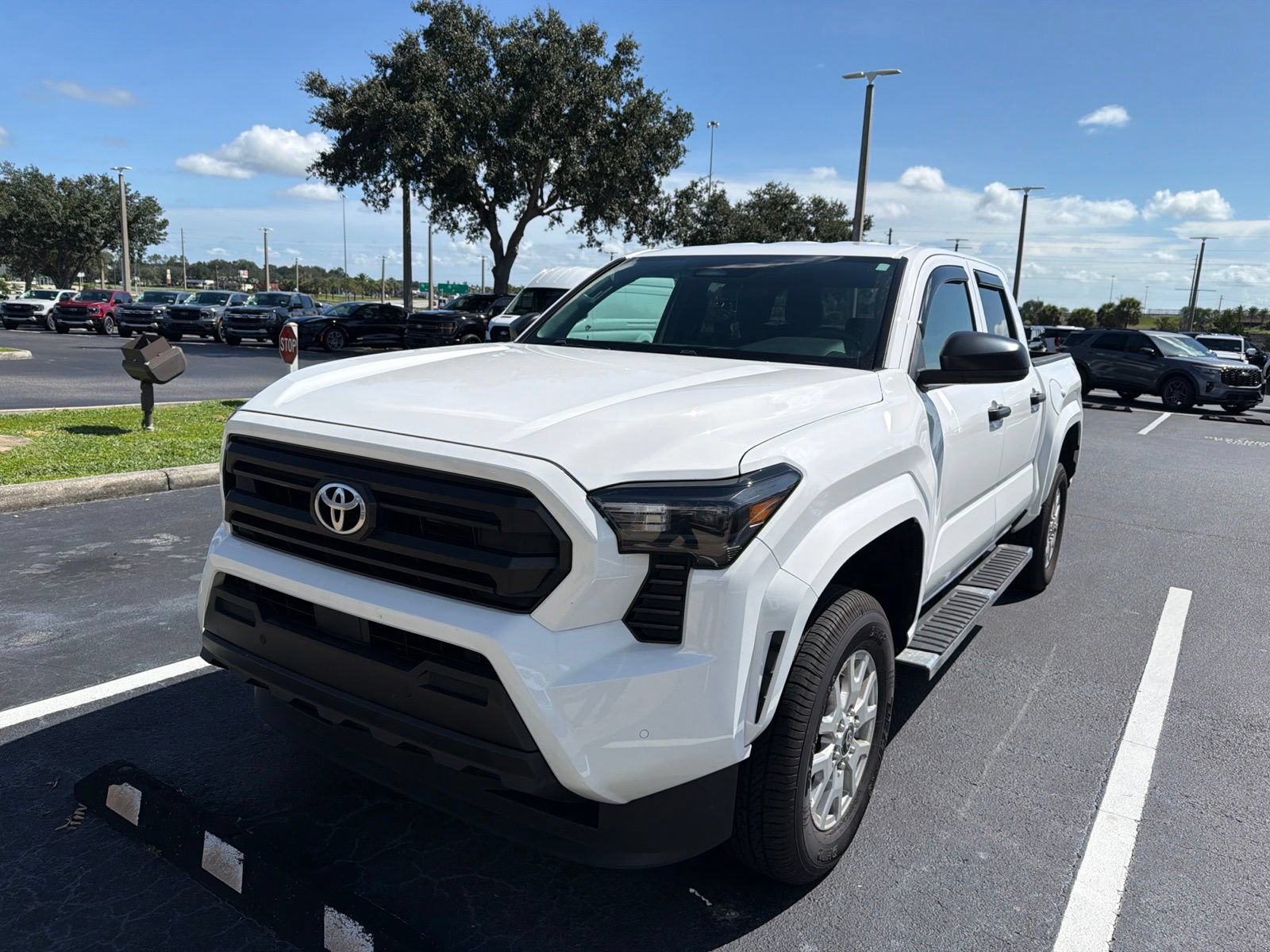 Used 2025 Toyota Tacoma SR w/ SR Upgrade Package RWD image 7