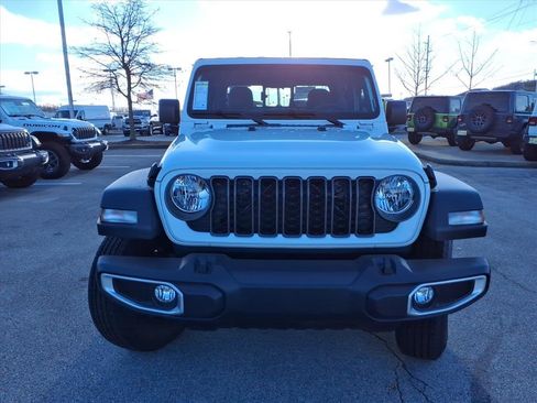 New 2026 Jeep Gladiator Sport image 23