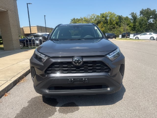 Used 2025 Toyota RAV4 XLE FWD image 8