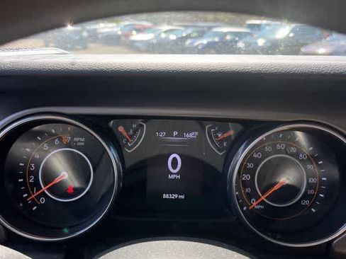 Used 2018 Jeep Wrangler Unlimited Sport image 20