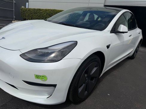 Used 2023 Tesla Model 3 Standard Range RWD image 5