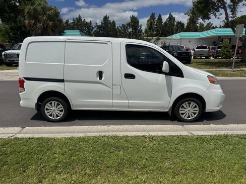 Used 2020 Nissan NV200 SV image 3