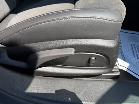 Used 2014 Buick LaCrosse FWD image 36
