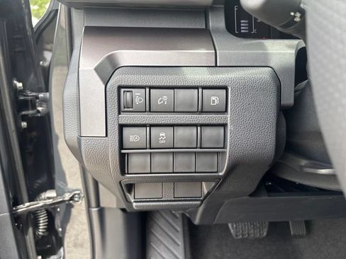 New 2026 Toyota 4Runner SR5 AWD/4WD image 26