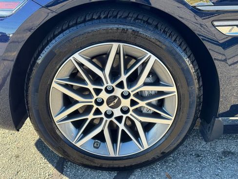 Used 2025 Genesis G80 2.5T image 10