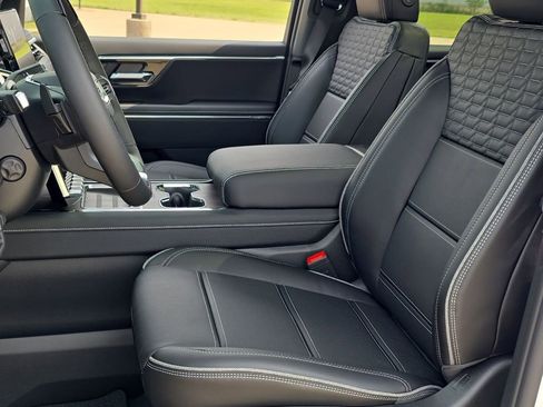 New 2025 GMC Sierra EV Denali image 19