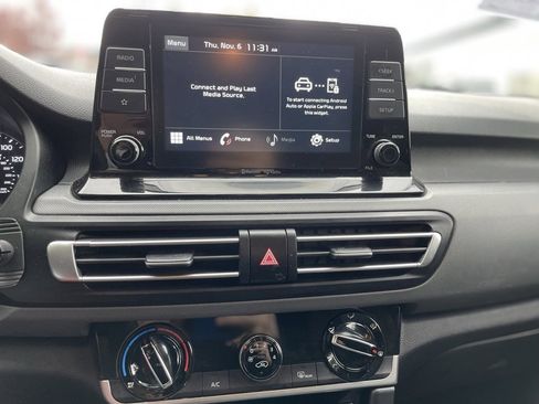 Used 2021 Kia Seltos LX image 14