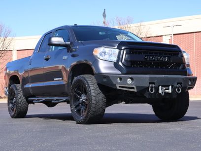 Used 2016 Toyota Tundra SR5 w/ SR5 Upgrade Package