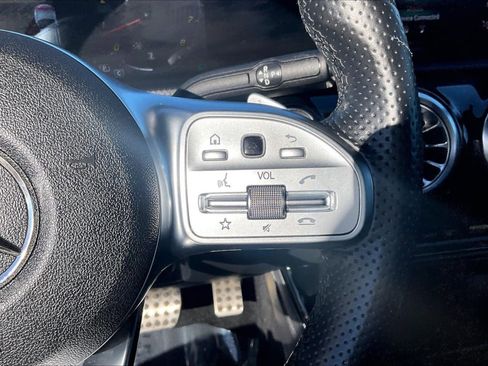 Used 2022 Mercedes-Benz A 220 image 15