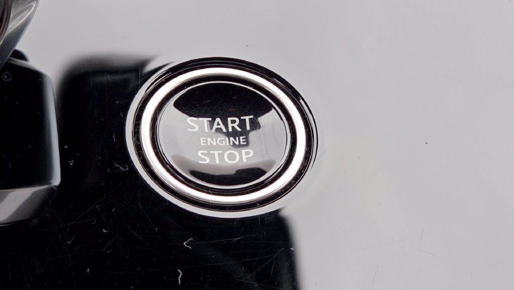 Used 2024 Land Rover Range Rover Sport SE AWD/4WD image 32