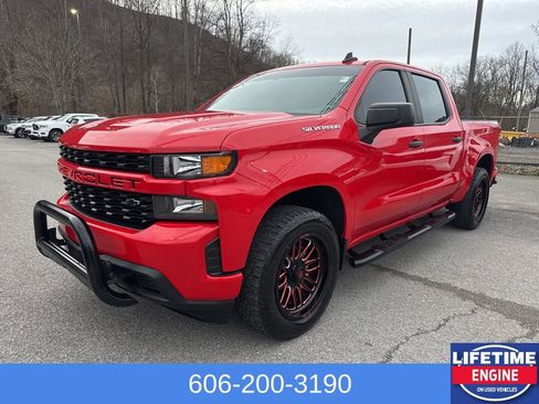 Used 2021 Chevrolet Silverado 1500 Custom image 1