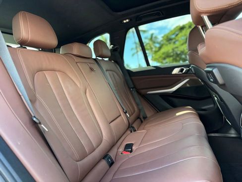 Used 2022 BMW X5 sDrive40i w/ Premium Package image 12