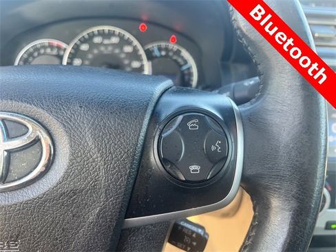 Used 2014 Toyota Camry XLE image 15