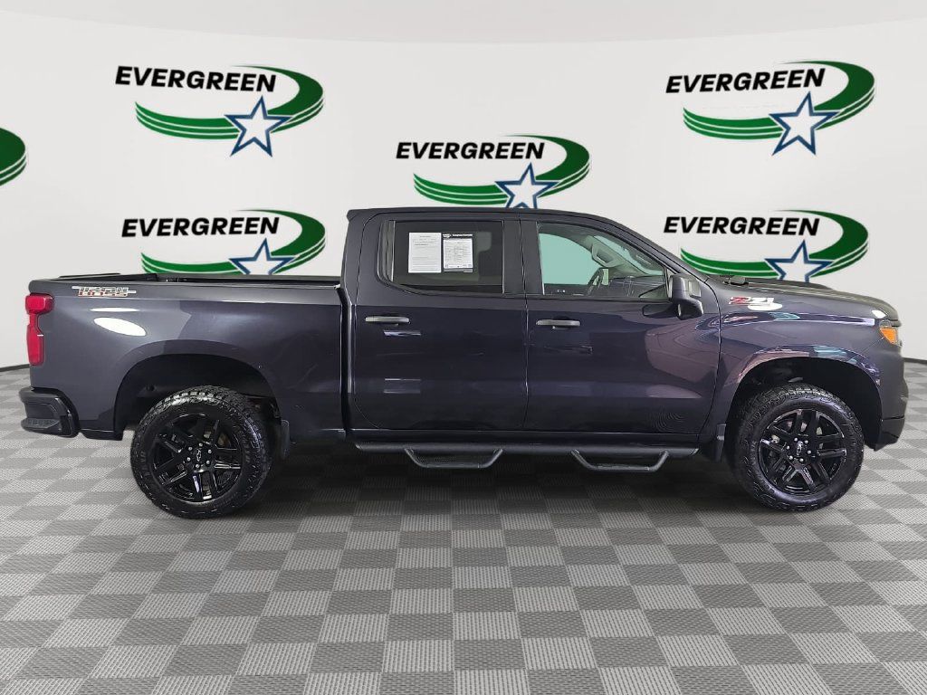 Used 2023 Chevrolet Silverado 1500 Custom Trail Boss AWD/4WD image 4