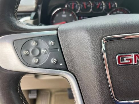 Used 2016 GMC Yukon SLT w/ Open Road Package RWD image 19
