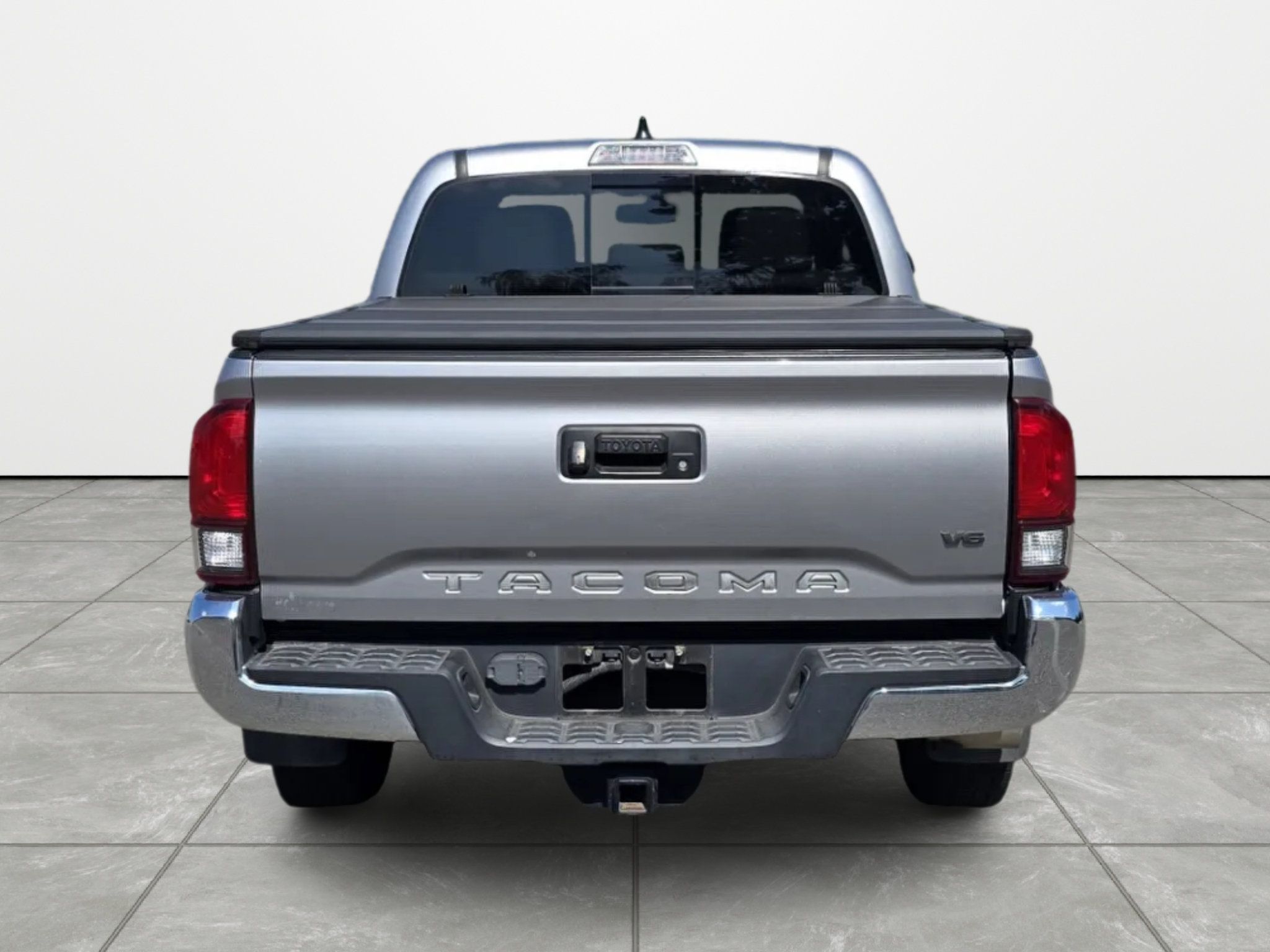 Used 2021 Toyota Tacoma SR5 RWD image 5