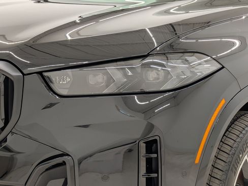 New 2026 BMW X5 xDrive40i w/ M Sport Package AWD/4WD image 11