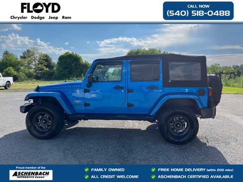 Used 2015 Jeep Wrangler Unlimited Sahara w/ Connectivity Group AWD/4WD image 6