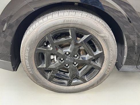 Used 2025 Kia Carnival SX Prestige FWD image 34