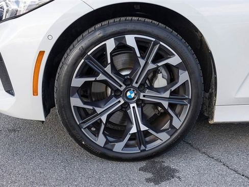 Certified 2025 BMW 330i xDrive Sedan image 5