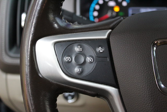 Used 2017 GMC Canyon SLT w/ Driver Alert Package AWD/4WD image 16
