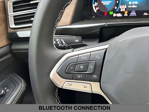 Used 2024 Volkswagen Atlas SE image 22