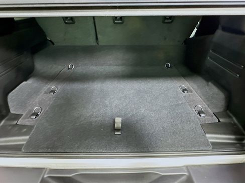 Used 2025 Jeep Wrangler Sahara image 27