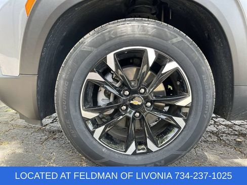 Used 2022 Chevrolet TrailBlazer LT w/ Convenience Package FWD image 31