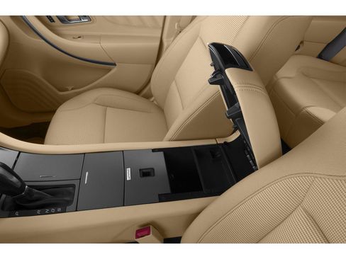 Used 2019 Ford Taurus Limited image 40