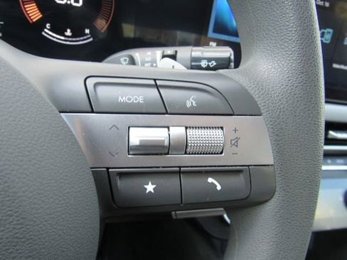 Used 2025 Hyundai Sonata SEL FWD image 36