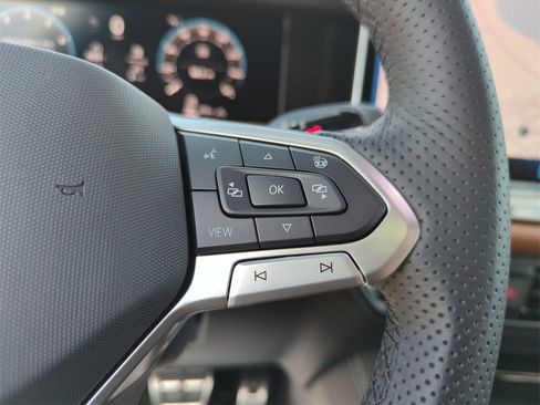 New 2026 Volkswagen Tiguan SEL R-Line image 45