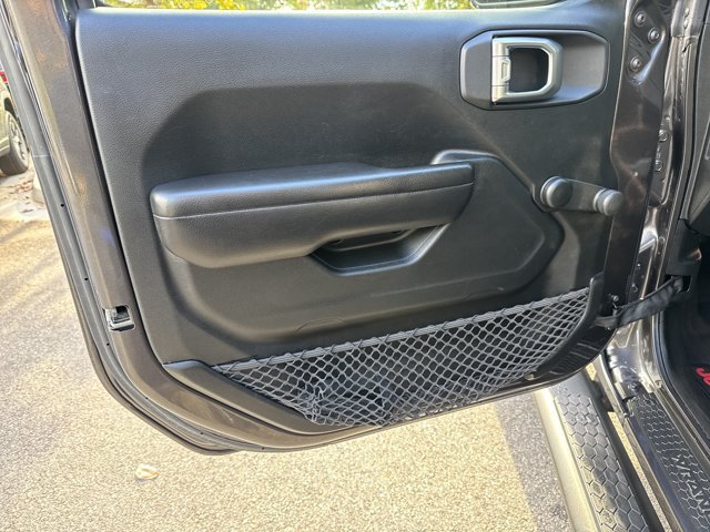 Used 2018 Jeep Wrangler Unlimited Sport AWD/4WD image 11