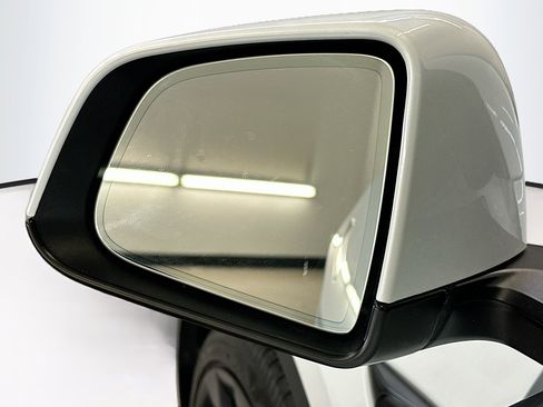 Used 2023 Tesla Model Y Long Range image 16