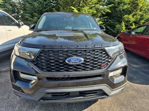 Used 2021 Ford Explorer ST w/ Equipment Group 401A AWD/4WD image 2