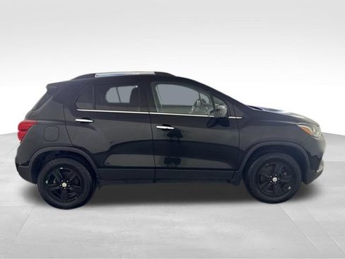 Used 2019 Chevrolet Trax LT w/ LT Convenience Package AWD/4WD image 10