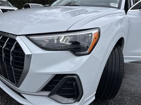 Used 2020 Audi Q3 2.0T Premium w/ Convenience Package image 31