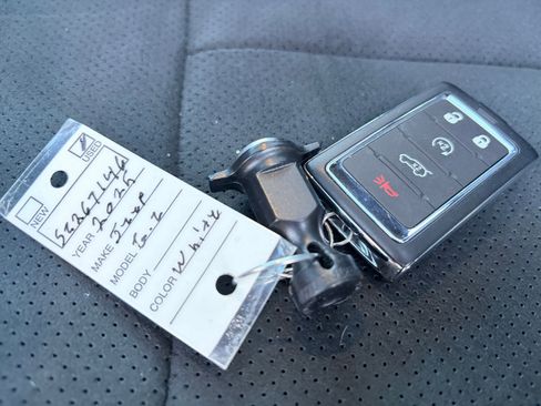 Used 2025 Jeep Grand Cherokee Altitude image 30