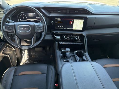 Used 2023 GMC Sierra 1500 AT4 w/ Technology Package image 7