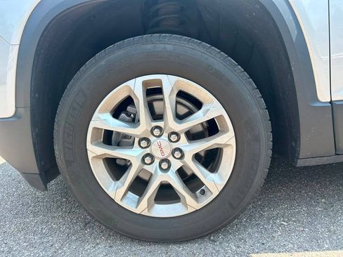 Used 2019 GMC Acadia SLT FWD image 9