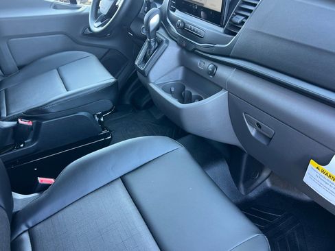 New 2026 Ford Transit 250 Base image 17