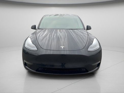 Used 2022 Tesla Model Y Performance image 17